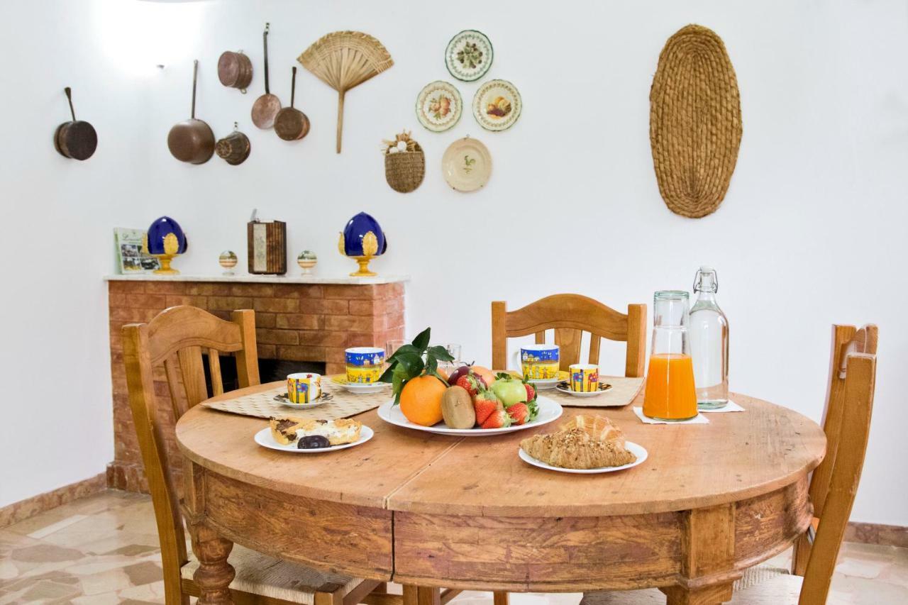 Bed and Breakfast Domus Relax Сельва-ди-Фазано Экстерьер фото